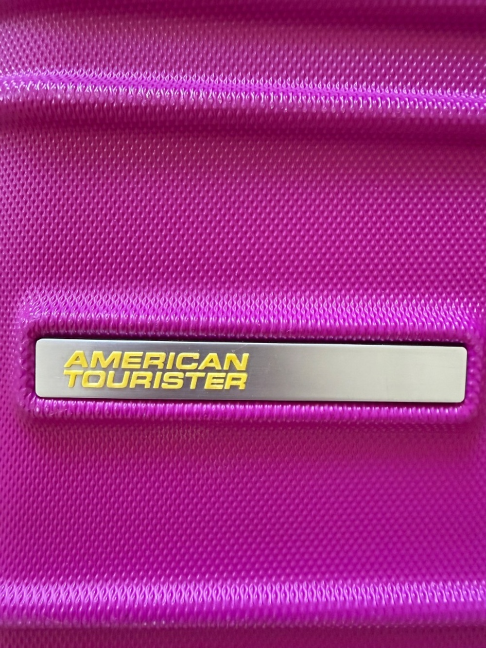American Tourister Sunset Cruise hardside spinner carry-on, in Pink Berry - Picture 2 of 6
